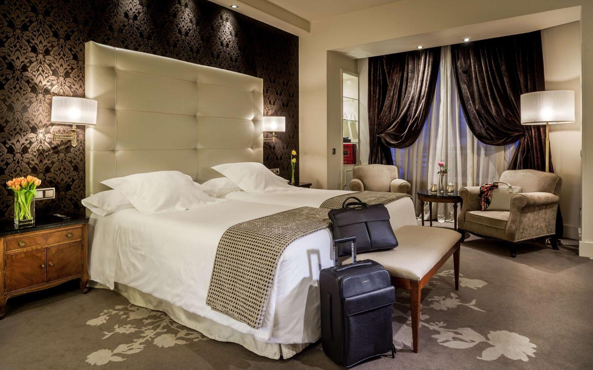 Grand Premium The Wellington Club (Double or Twin),1479781544:JPEG